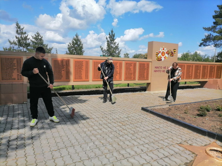 Акция "Субботник Победы".